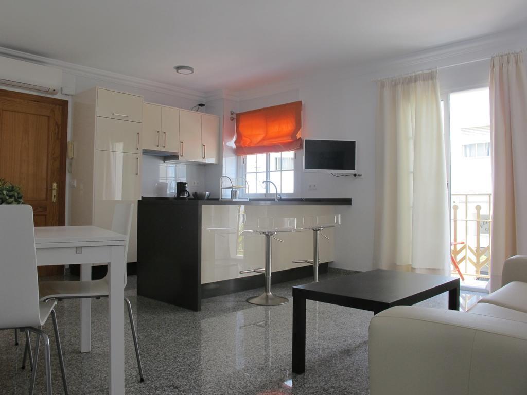 Apartamentos Jimmy 2 Nerja Zewnętrze zdjęcie